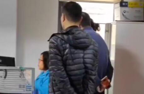 新客户上门，担心没有项目经验，陈哥直接领去数据库看过往的中标案例